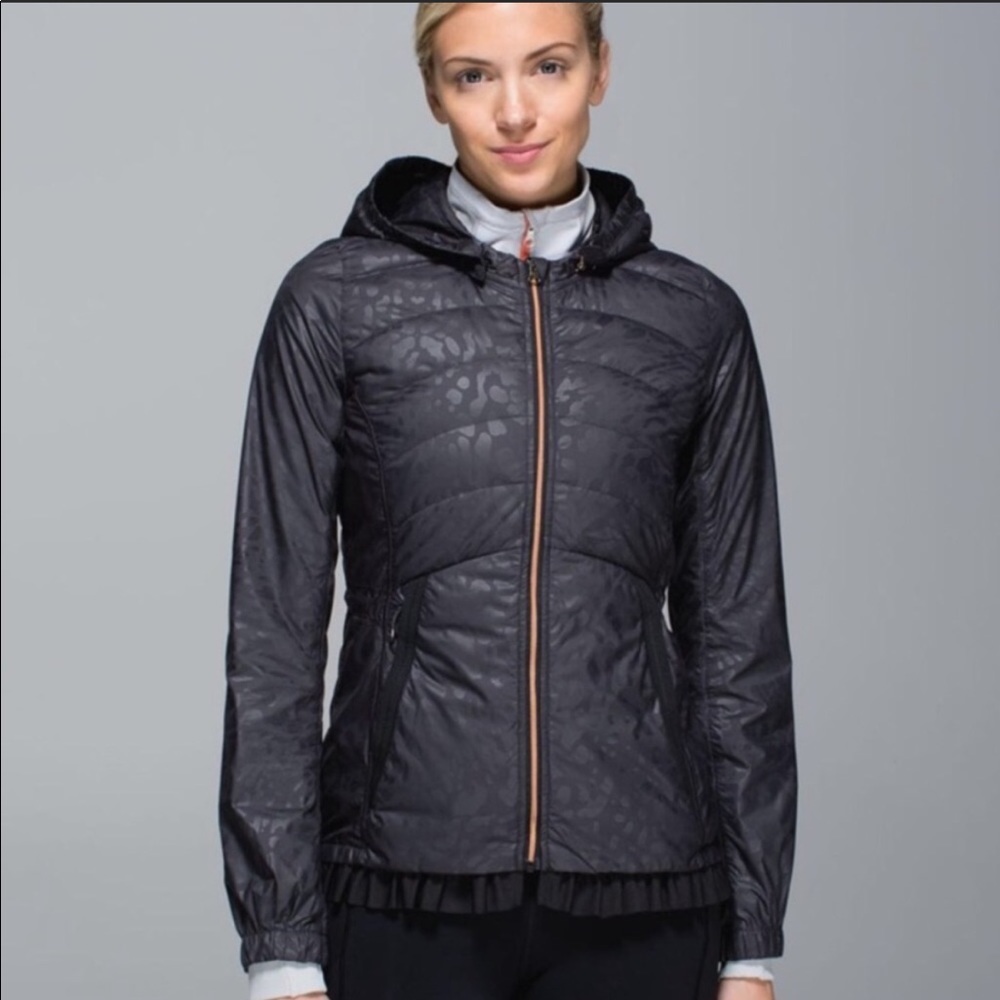 Lululemon Spring Fling Puffy Windbreaker size 4